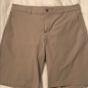 Lululemon Commission Short